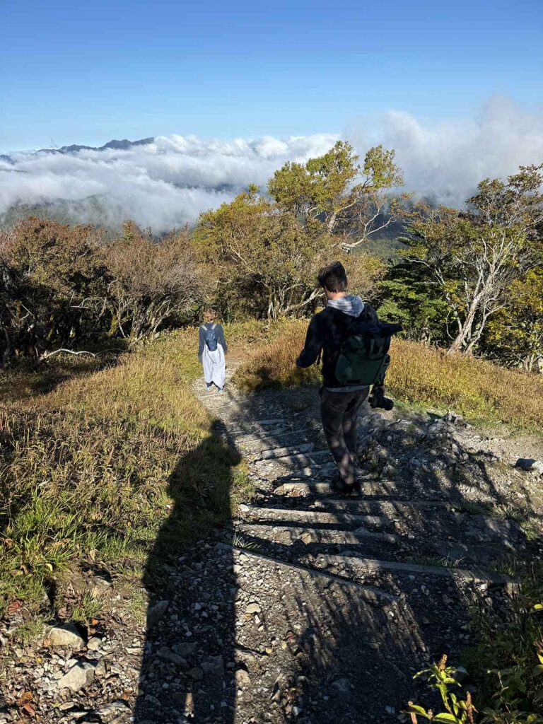 下山中に私を追い越して行った外国人登山客